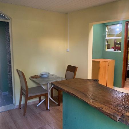 Hostel Office- Hospedagem Climatizada Quartos E Apartamentos Privativos Extrema Εξωτερικό φωτογραφία